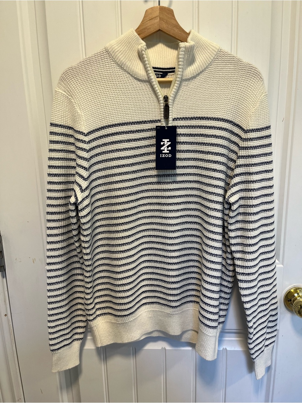 Izod Men's Cream & Navy Striped Quarter-Zip Sweater